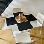 Charmant Duplex